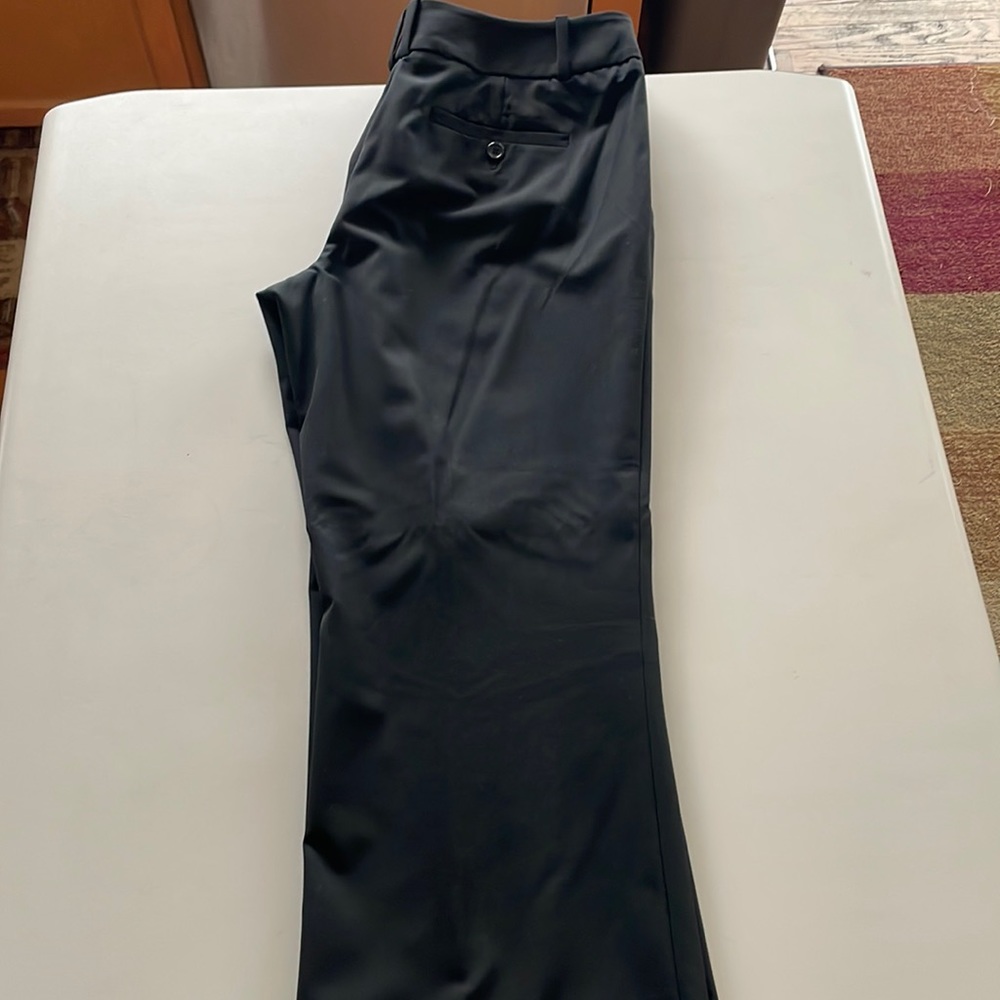 Black cuffed capris